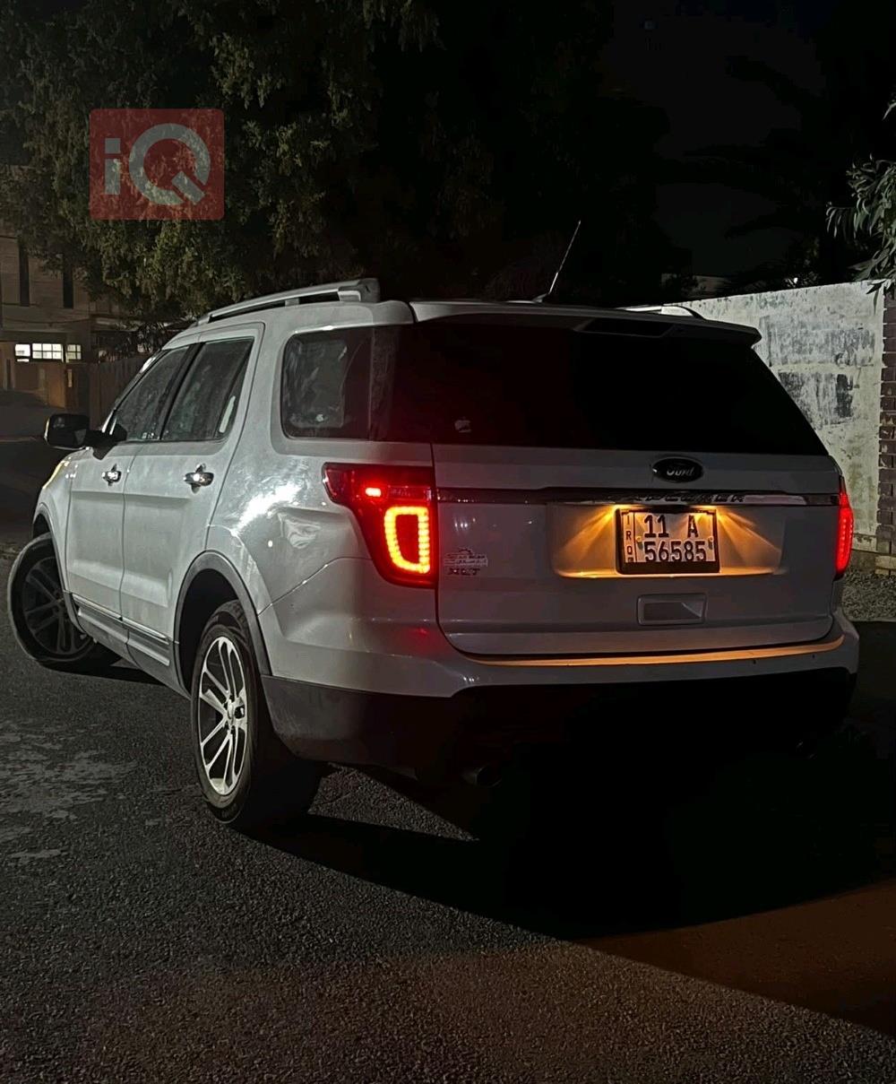 Ford Explorer